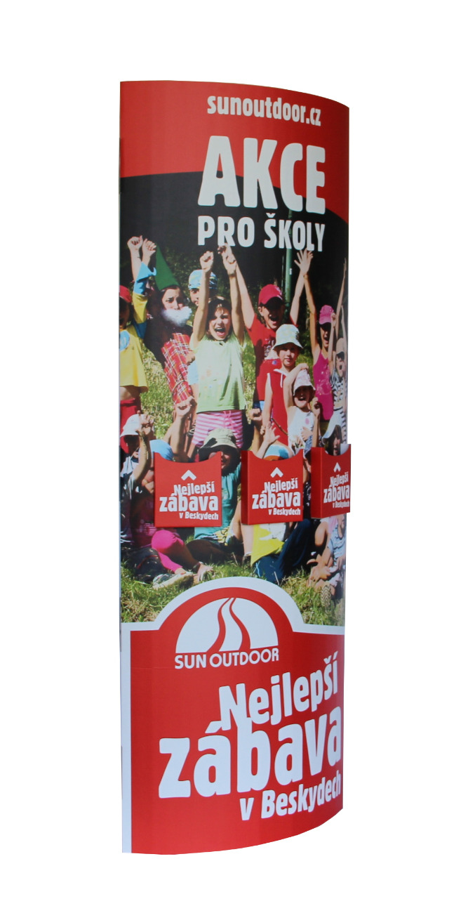 propagační totem z kartonu